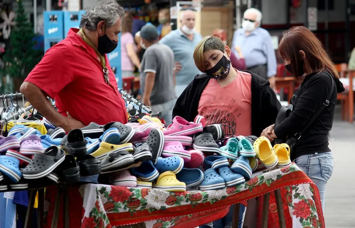 Puesto de venta callejera