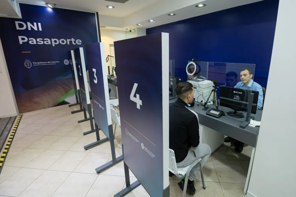 RENAPER solicita devolución de miles de pasaportes argentinos