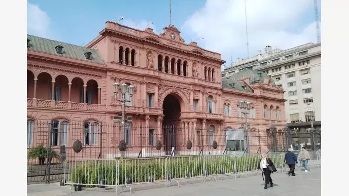 Moyano advirtió que la CGT tendrá una reacción inmediata al DNU de desregulación de la economía