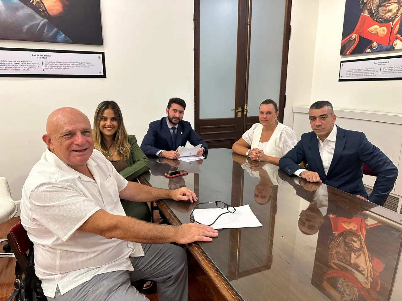 Queijeiro fue fotografiado junto a Sotelo y dirigentes de LLA en la Casa Rosada Queijeiro fue fotografiado junto a Sotelo y dirigentes de LLA en la Casa Rosada