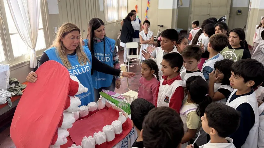 La Municipalidad ofreció una charla sobre nutrición y salud bucal en la Escuela Primaria Nº 3