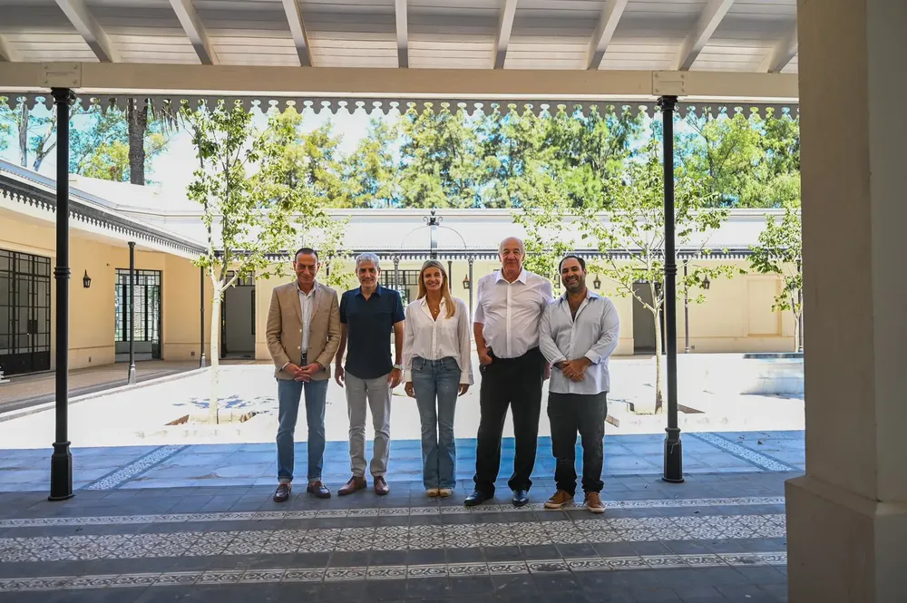 Fassi y Arrieta recorrieron la obra de la nueva sede de la Universidad de Morón.