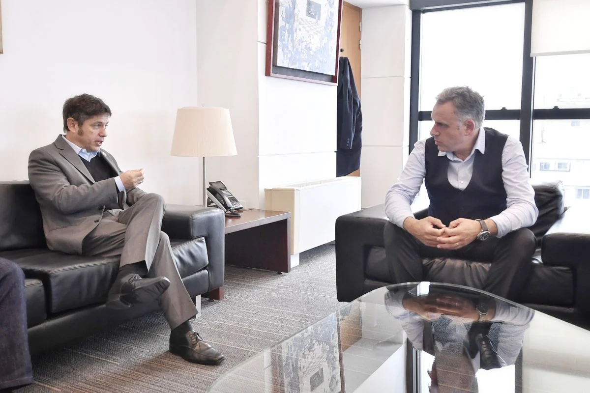 Axel Kicillof en Uruguay con Yamandú Orsi
