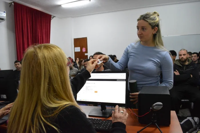 La Provincia incorpora más de 1.700 profesionales al sistema sanitario.