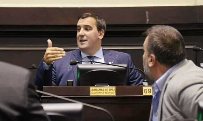 Diputado Sánchez Sterli: “Debatimos sobre los desafíos en el campo laboral actual”