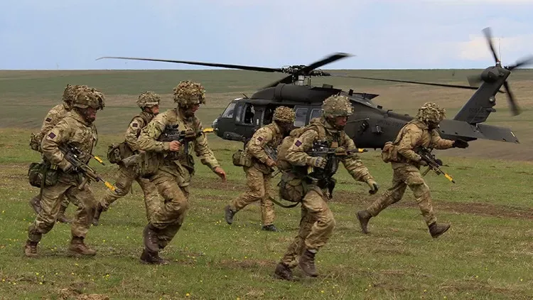 Vladimir Putin: "vamos a sacar a los Nazis de Ucrania"