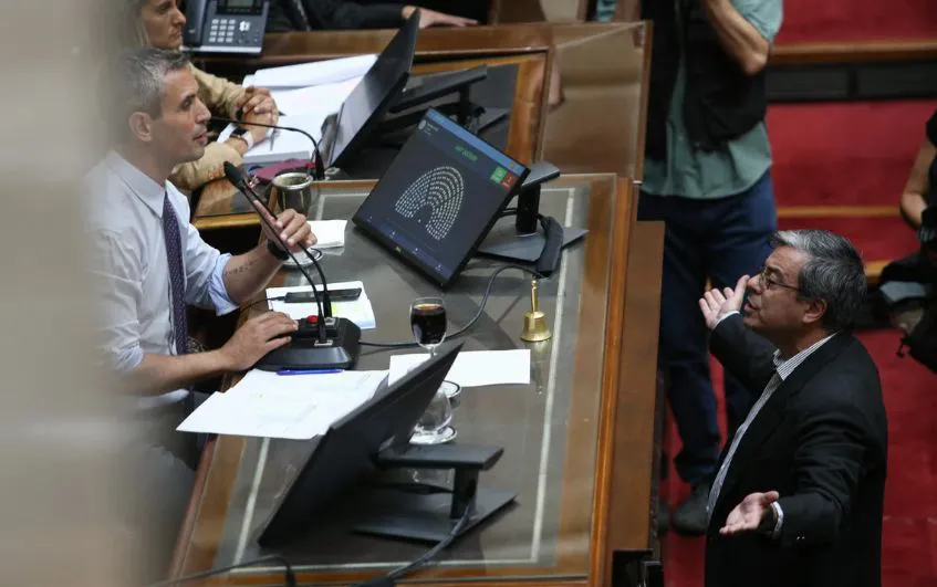 Se levantó en Diputados la sesión por la ley ómnibus