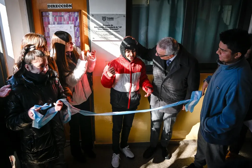 Zamora participó de la imposición de nombre “Dra Cecilia Grierson” a la Escuela Secundaria N° 27.