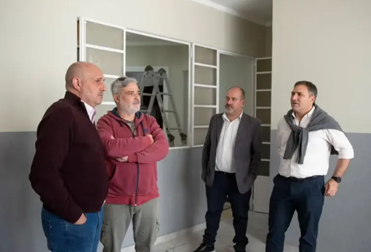 supervisaron los avances de la obra de refacción integral de la Casa del Estudiente de General Pinto en La Plata