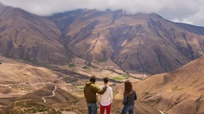 ¿Por qué viajar es bueno para el cerebro, según la ciencia?