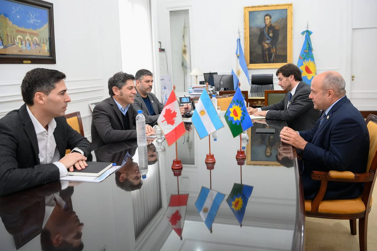 Kicillof recibió este miércoles en su despacho al embajador de Canadá en la Argentina, Stewart Wheeler.