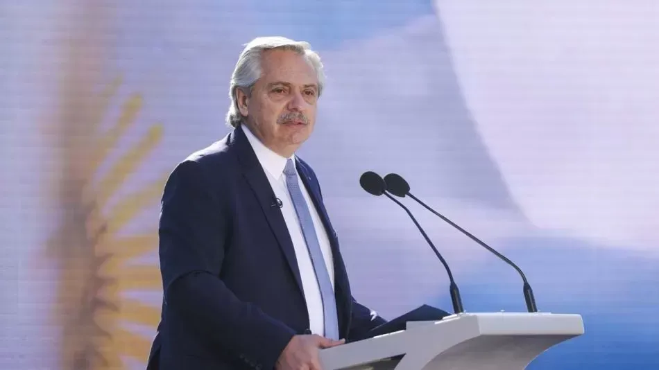 Manzur dijo que el Gobierno pondra enfasis en politicas para el bienestar de los argentinos