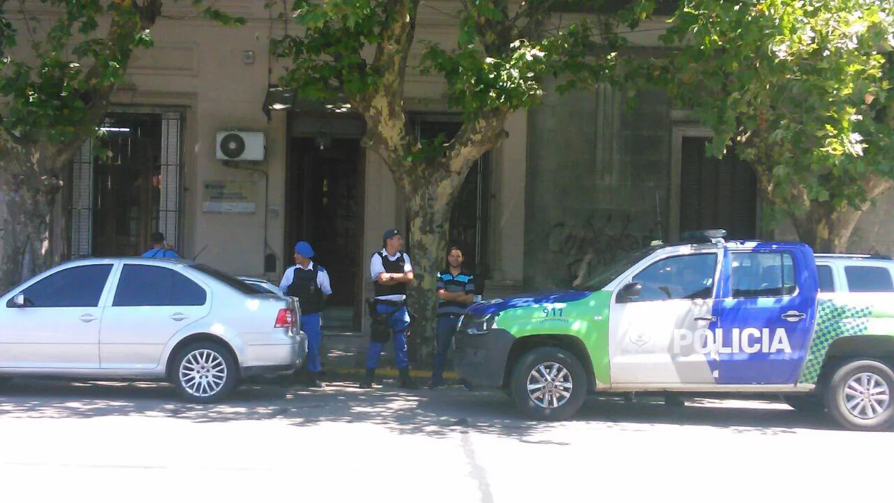 Conflicto en el Municipio de Quilmes por el despido de empleados