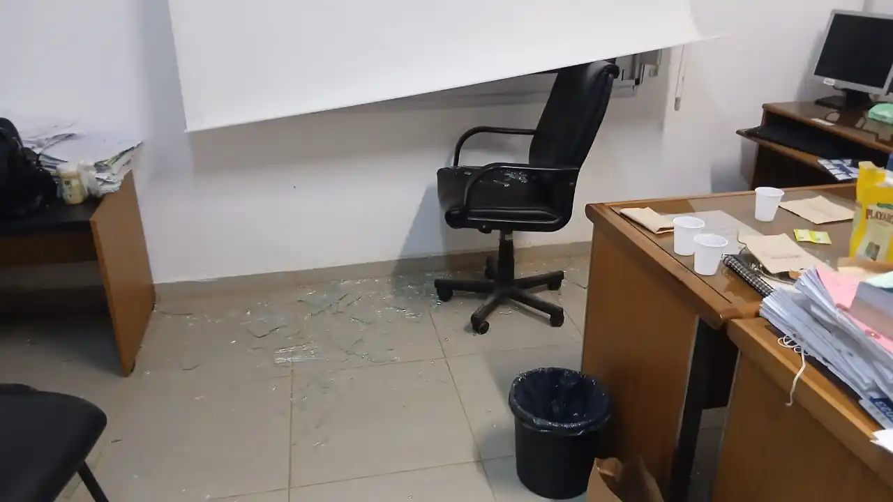 Destrozos en el tribunal de Varela