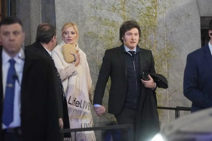 Milei junto a Yuyito González.