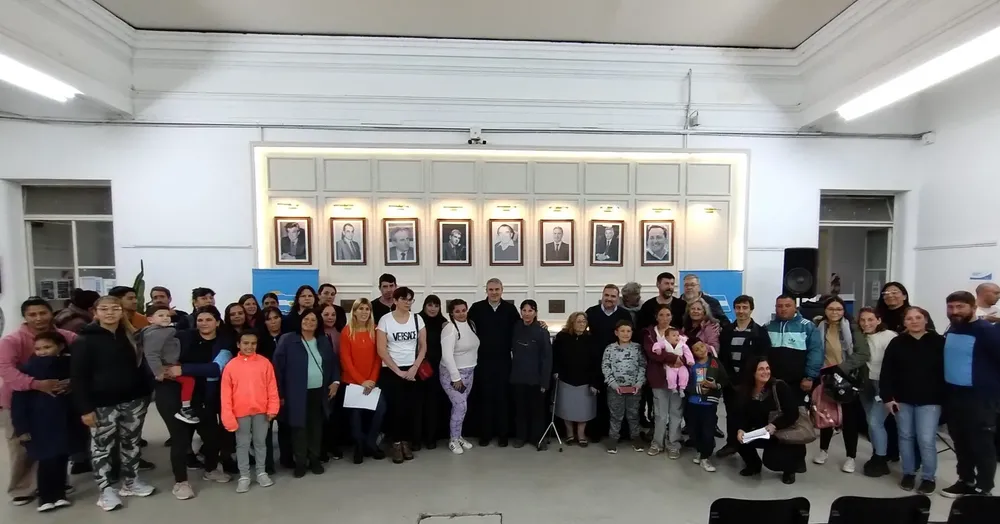 Chacabuco Construye Golía firmó convenio junto a los beneficiarios