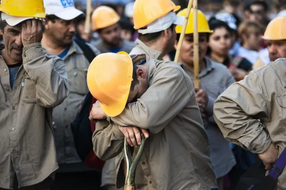 Crecimiento del desempleo en el sector de la construcción