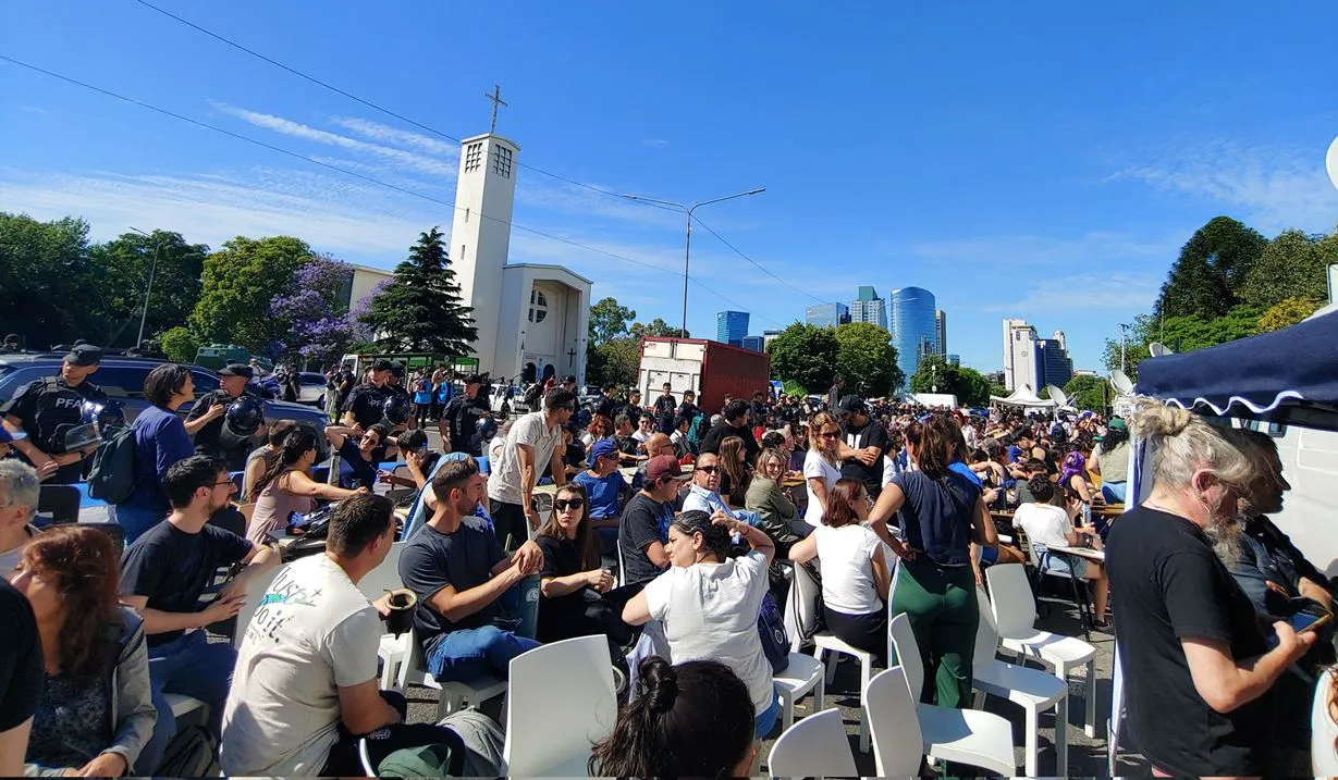 Clase pública en Comodoro Py