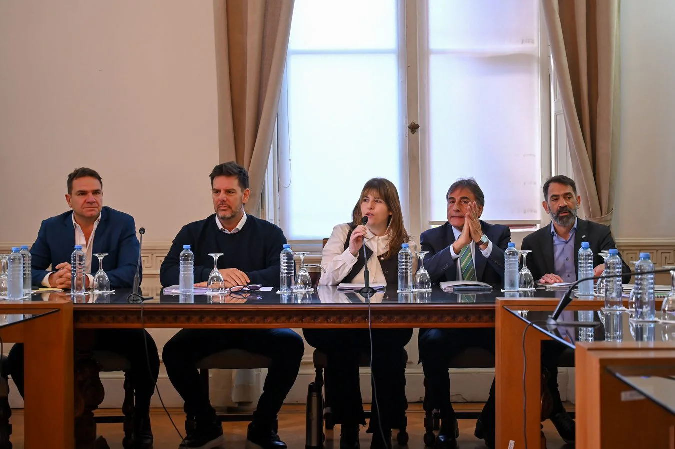 Apuestas online en Buenos Aires: Atanasof expuso en Diputados y crece el debate por su regulación.