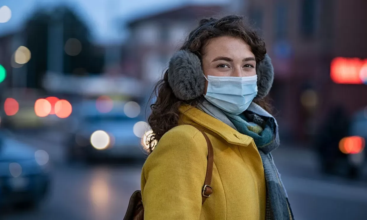 El barbijo ya no es obligatorio en lugares cerrados y transporte publico en CABA, pero se recomienda