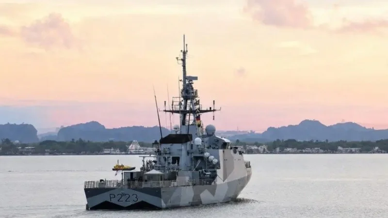 HMS Medway 2