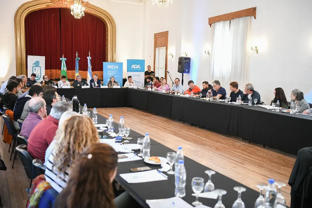 Mesa porcina provincial en Navarro.