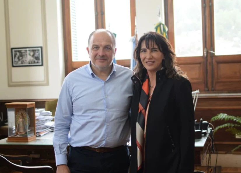 Garate junto a Natalia de la Sota.