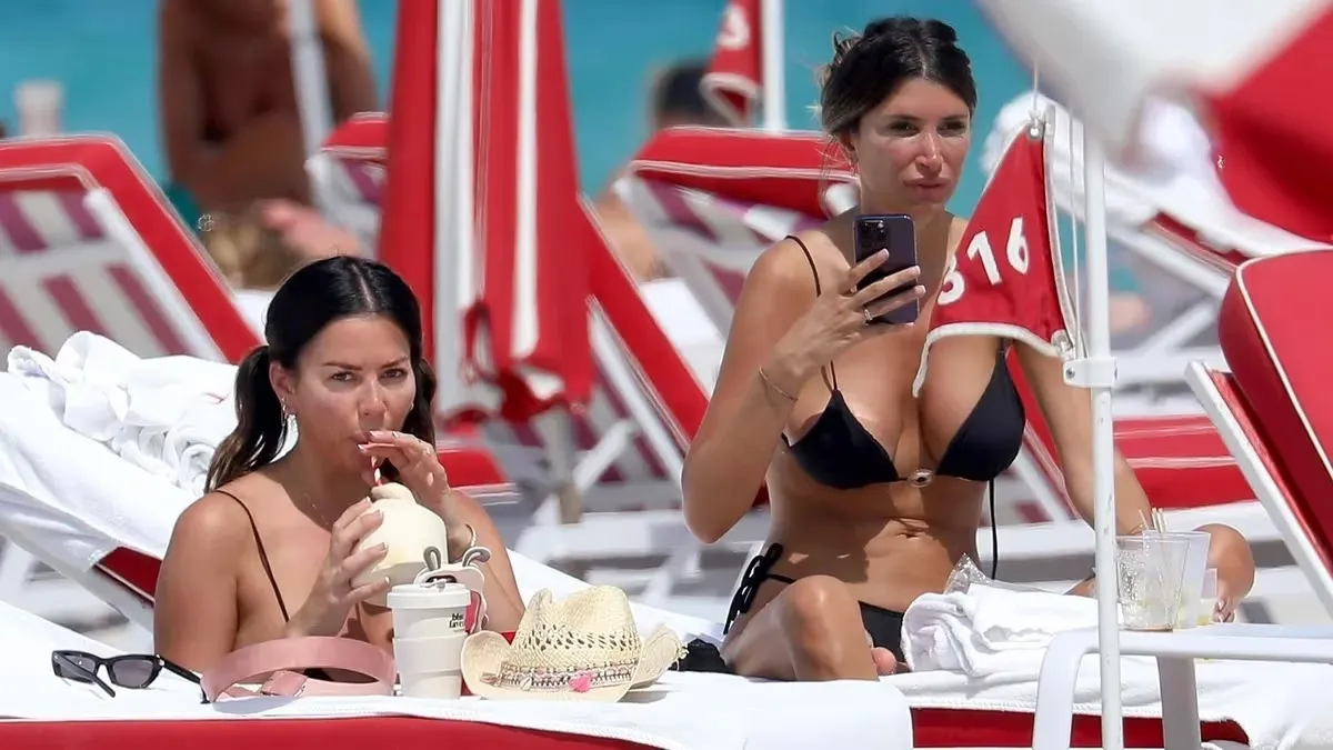 Karina Jelinek y Flor Parise en Miami