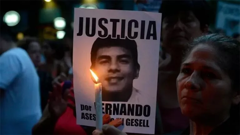 Marcha en Villa Gesell para pedir justicia por Fernando Báez Sosa