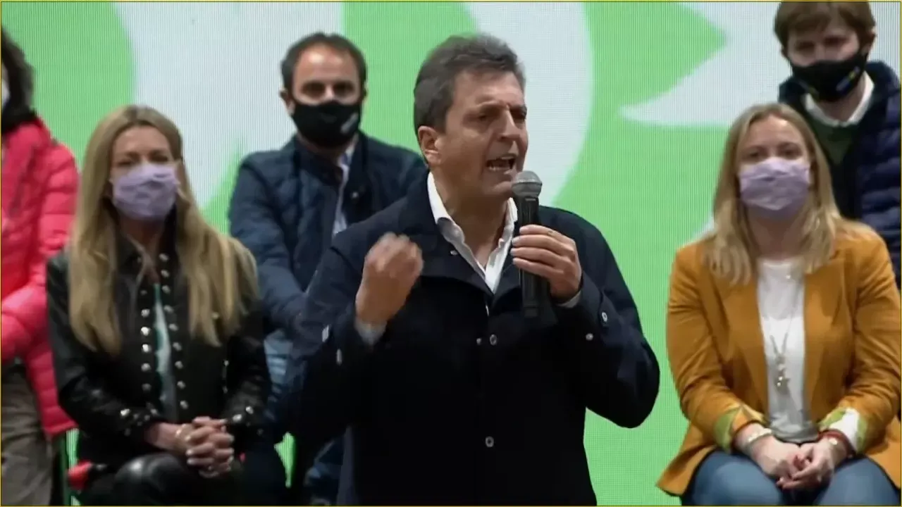 Votó Sergio Massa en Tigre y declaró que su “responsabilidad es ayudar a buscar acuerdos”