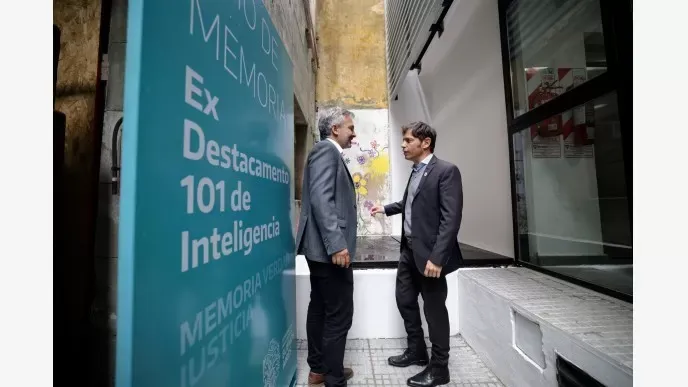 Kicillof inauguró el edificio del Archivo Provincial de la Memoria