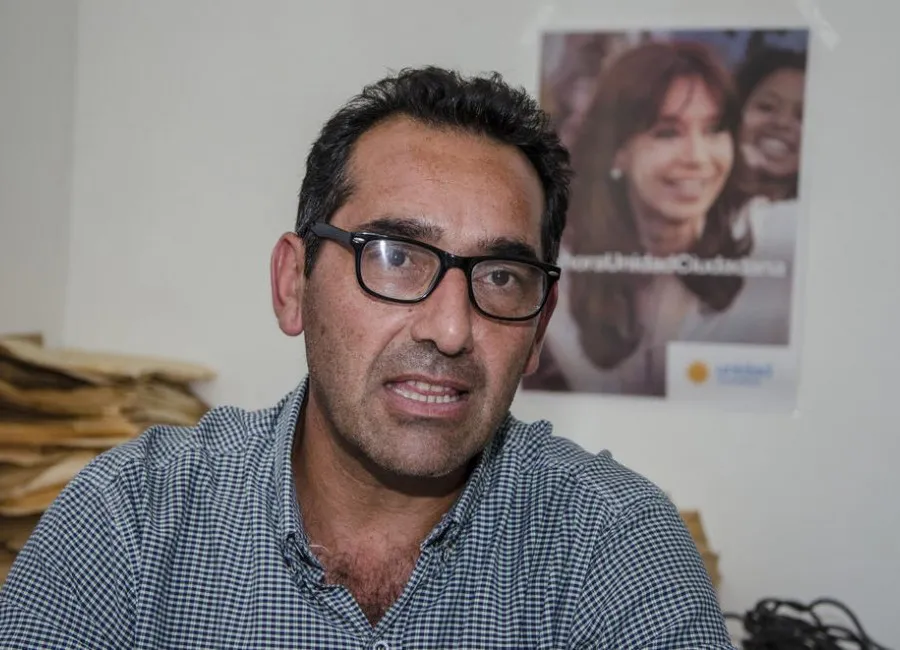 Nelson Sombra: “Estamos cansados de ver que Azul no sólo no crece sino que está cada vez peor”