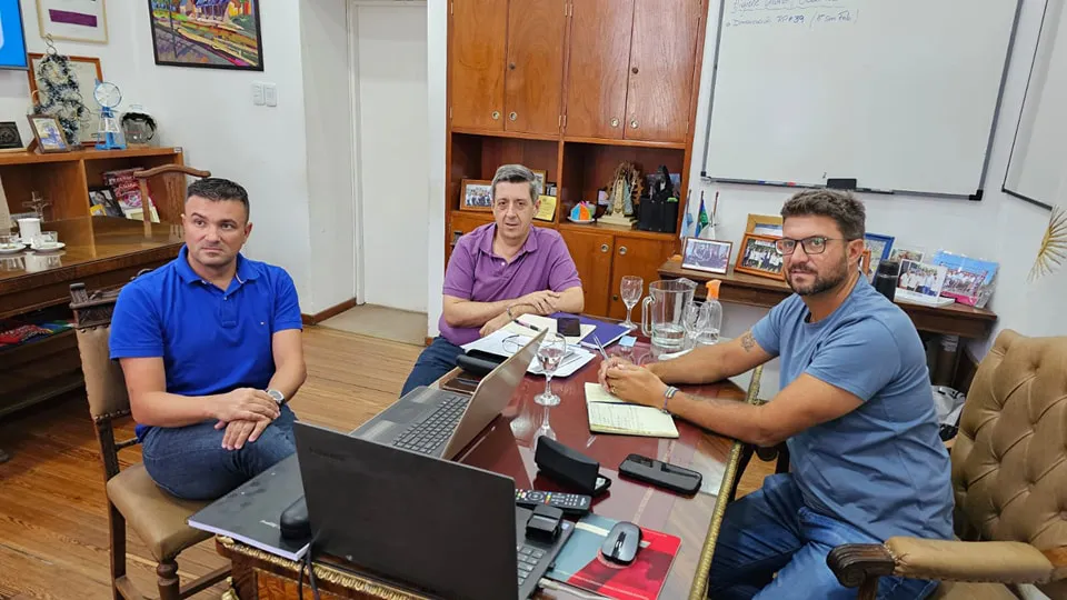 Nanni junto a Néstor Álvarez.