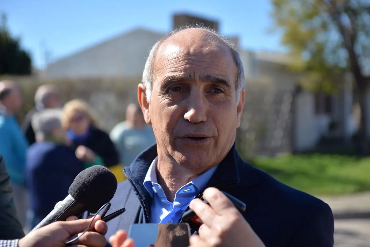 Salvador pidio comprension y solidaridad a los gobernadores