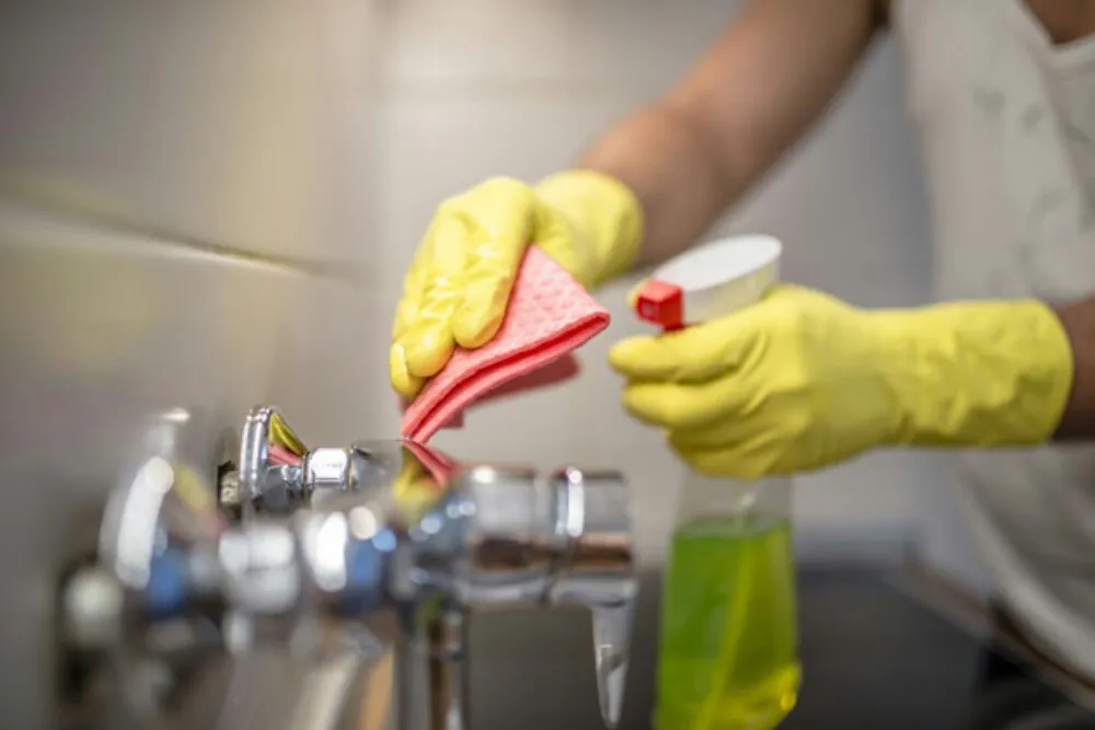 Aumentan los salarios de empleados de casas particulares.