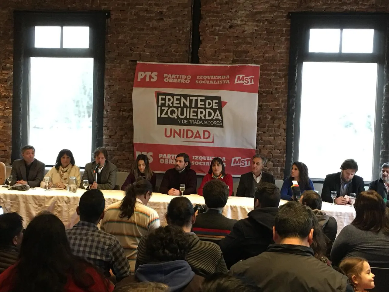 El Frente de Izquierda presento en La Plata sus candidatos para la provincia de Buenos Aires