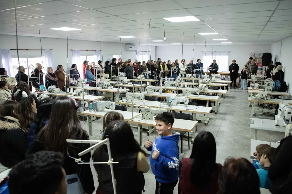 En el marco del 115° aniversario de Daireaux, se inauguró oficialmente Textil Femenix, 2