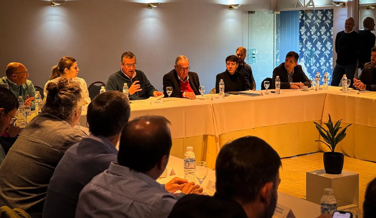 Foro de Intendentes Radicales (Encuentro de mayo en Tandil)
