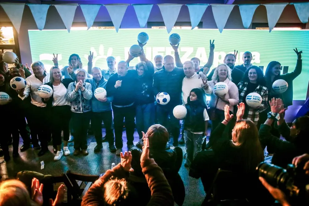 Presentación de candidatos de Fuerza Patria en Mar Chiquita.