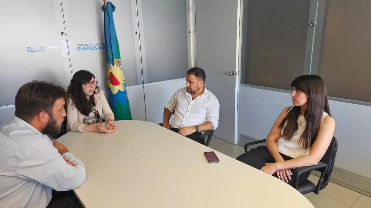 Giordano junto a Batakis.