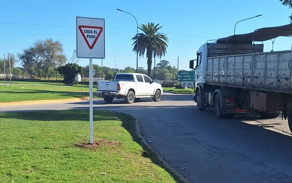 El municipio replica tareas de señalización en puntos estratégicos de la ciudad