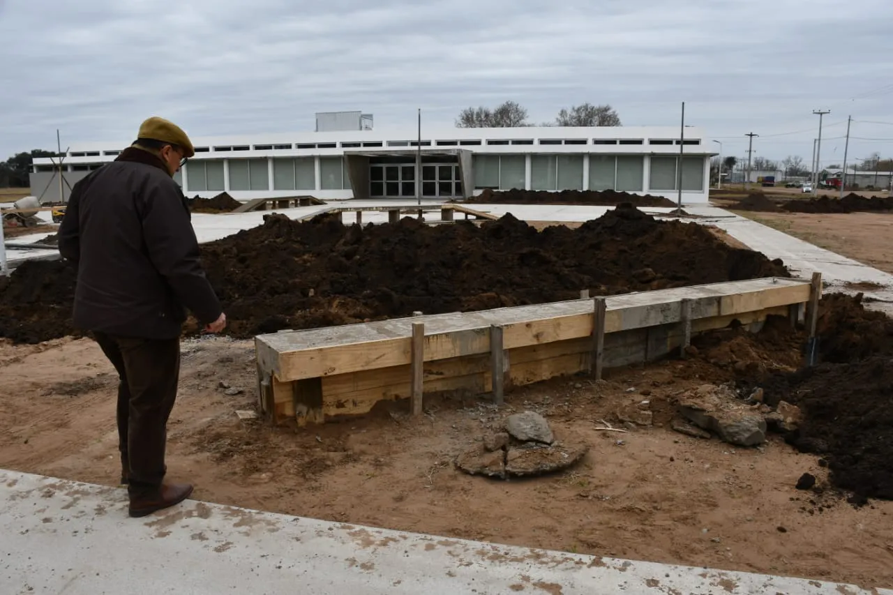 Salomón recorrió obras en Saladillo 2