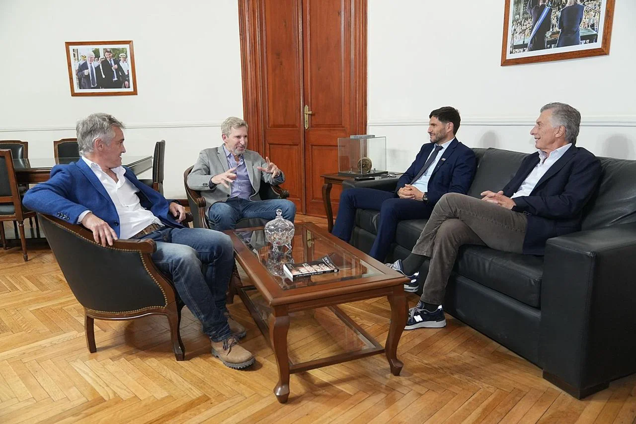 Pullaro, Frigerio y la foto federal del PRO