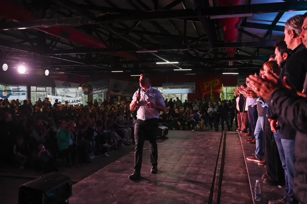 El intendente de Pilar, Federico Achával, participó en Comodoro Rivadavia de un nuevo encuentro del Peronismo Federal.