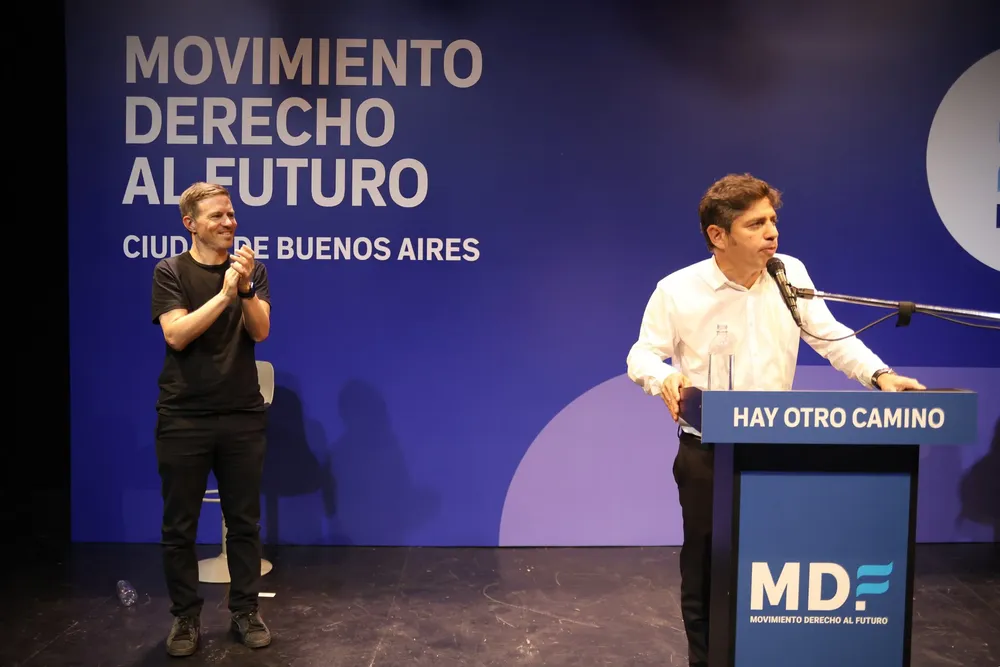 Kicillof desafía al PJ porteño y mueve fichas para quedarse con la lapicera en 2027