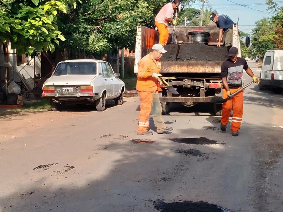 Comenzaron las obras de bacheo en San Andrés de Giles.
