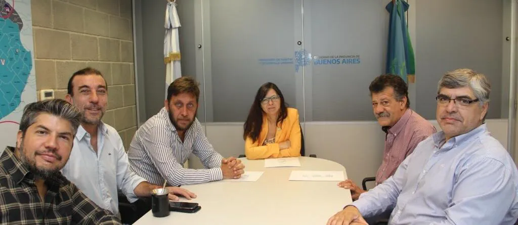 Barenghi se reunión con Batakis.