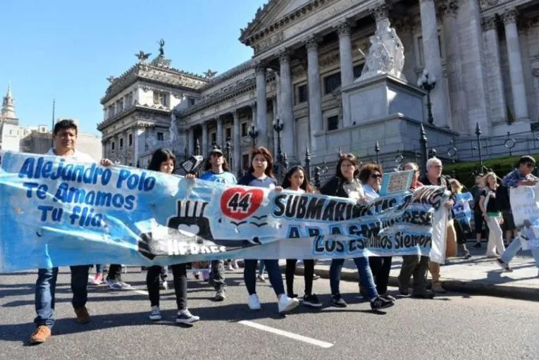 Familiares de víctimas del hundimiento del submarino ARA San Juan