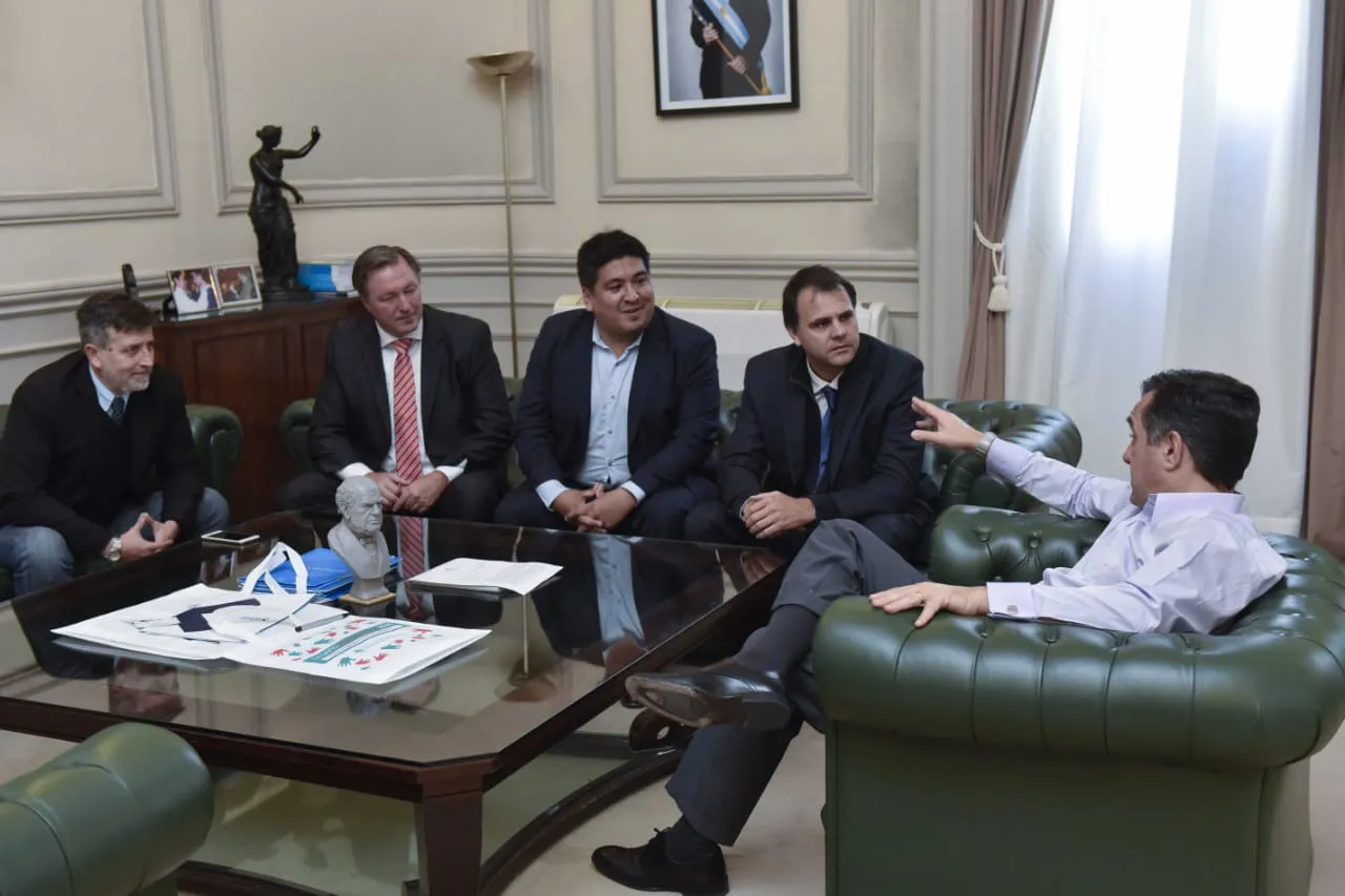 Finocchiaro le confirmó a Ranzini una importante obra para Zárate