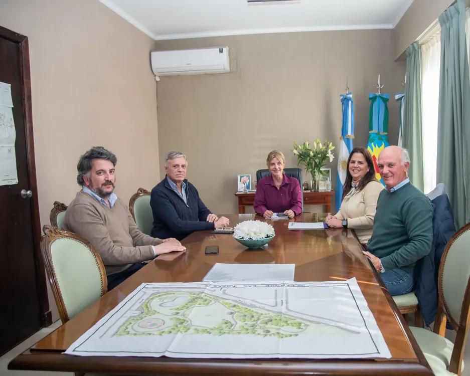 Fassi se reunió con Bustillo.